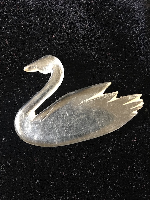 Sweetheart jewellery perspex swan